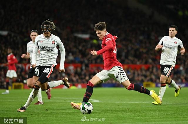 中国队在比 中国队在比